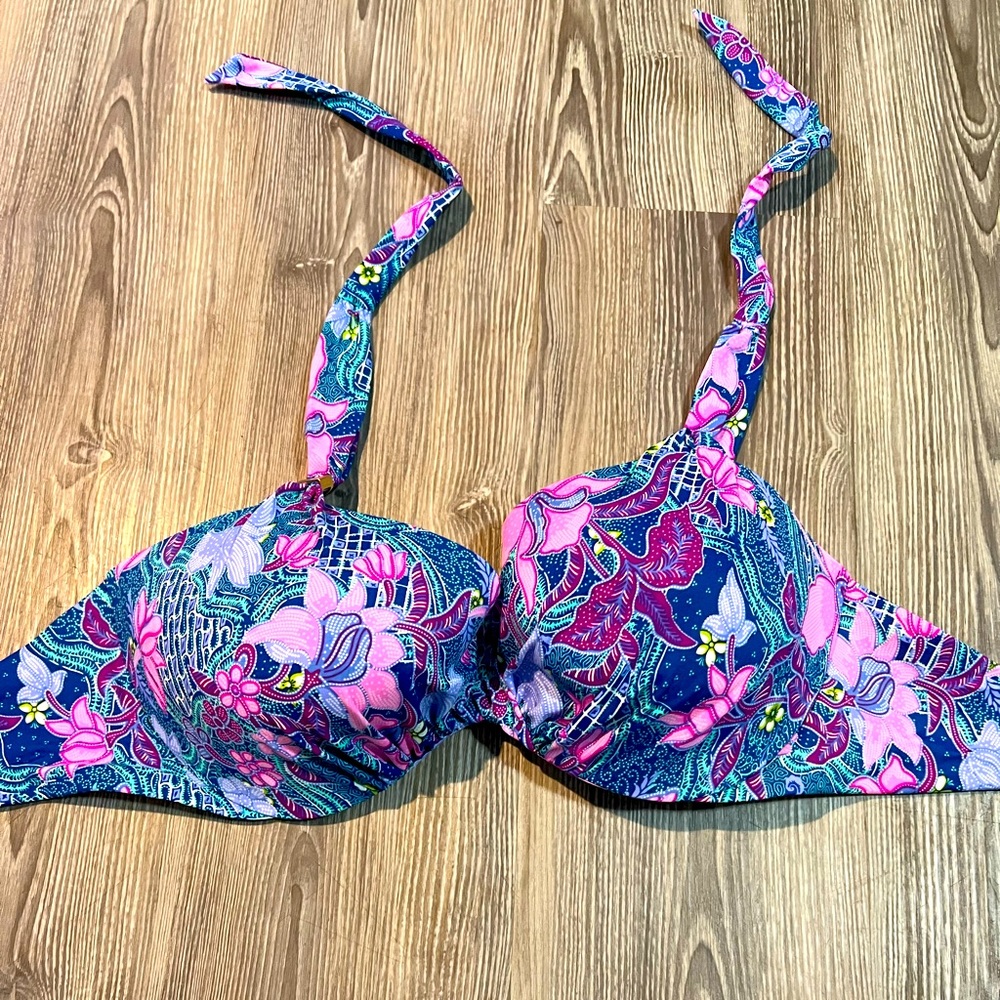 brand new underwire victoria secret swim top